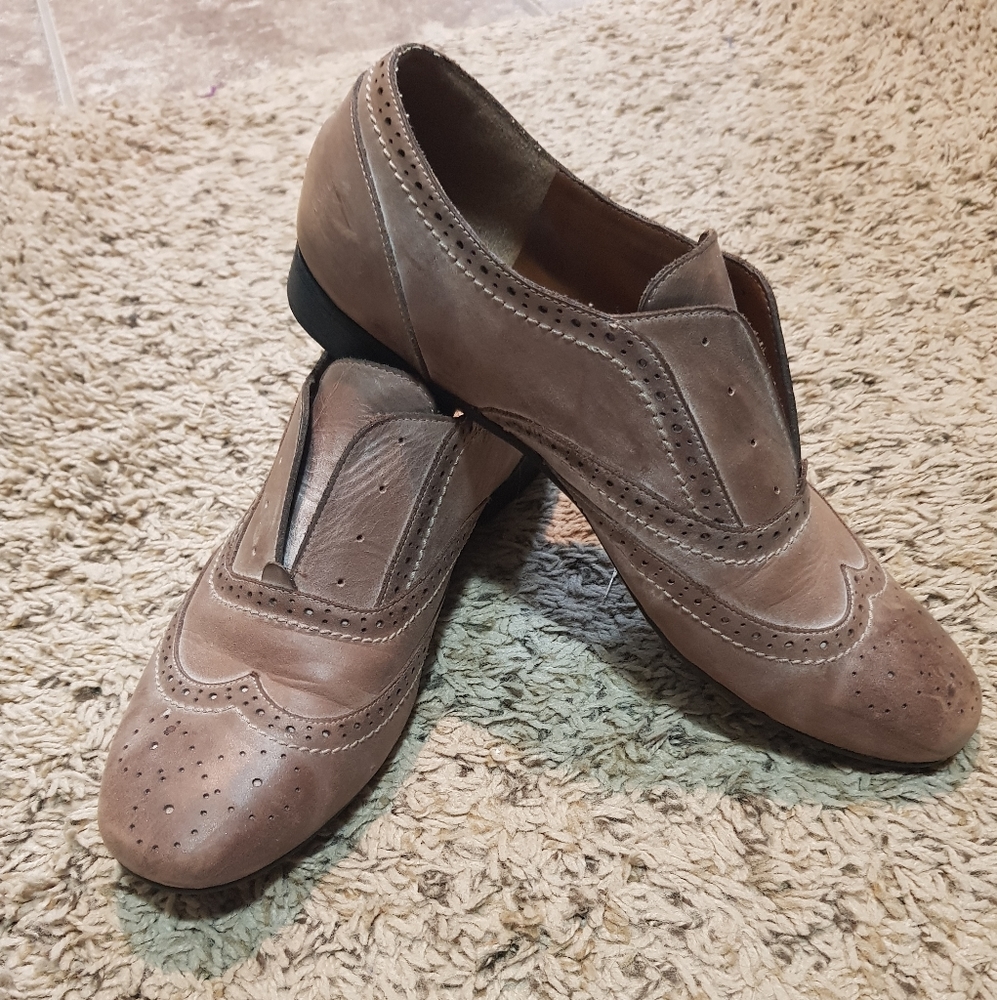 Crown Vintage Tan Oxford Loafers 8.5